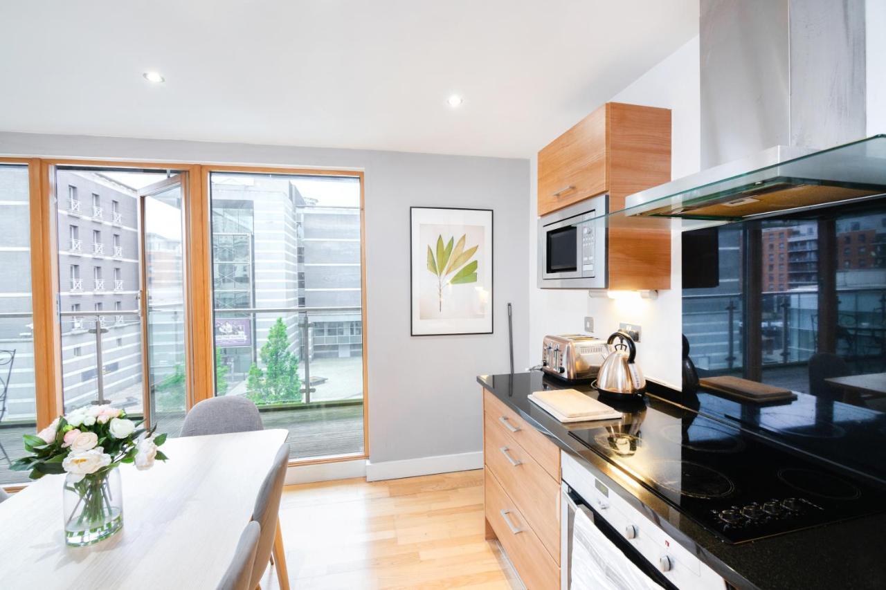 Appartamento Cartier House At The Leeds Dock Esterno foto